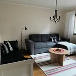 Nyaraló Metsaelae *